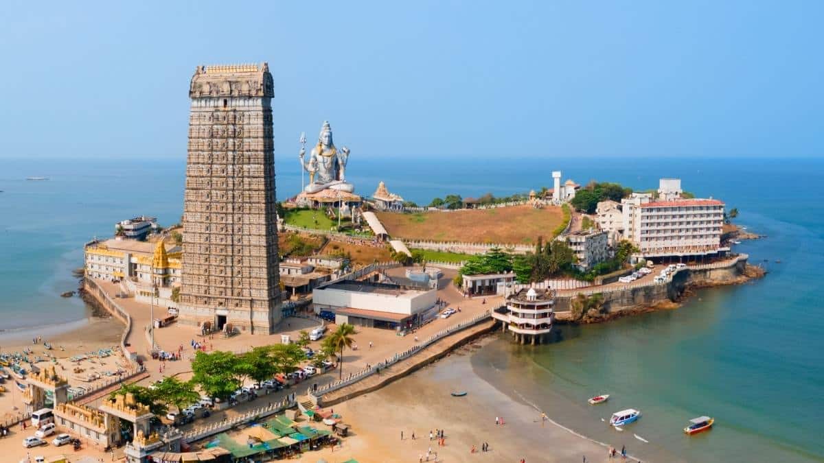 Gokarna Pristine Beaches, Murudeshwar & Coastal Trail - slide 2