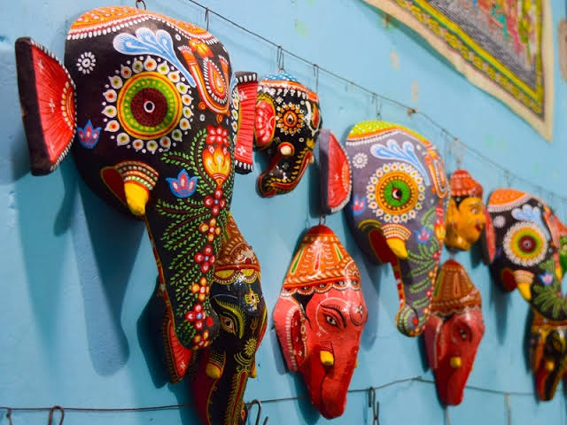 Raghurajpur Heritage Pattachitra & Master Artisan Craft Trail