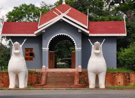 Imphal Valley Kangla Fort & World-Famous Ima Keithel Women’s Market