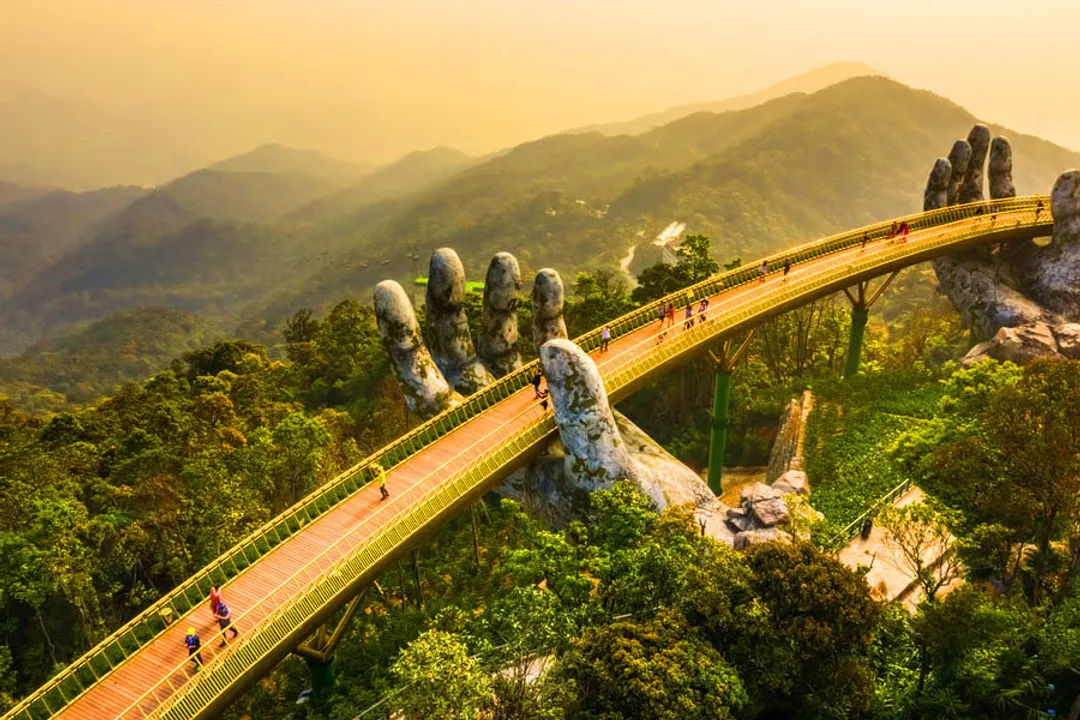 Vietnam Highlights - Halong Bay Cruise & Golden Bridge